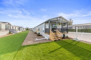 Solitaire Emerald 16682A | 2 bedroom, 2 bathroom, 1,088 sqft manufactured home